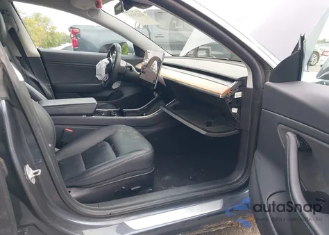 2020 Tesla Model 3 Long Range Dual Motor All-Wheel Drive z USA, uszkodzony, nr VIN 5YJ3E1EB1LF619890